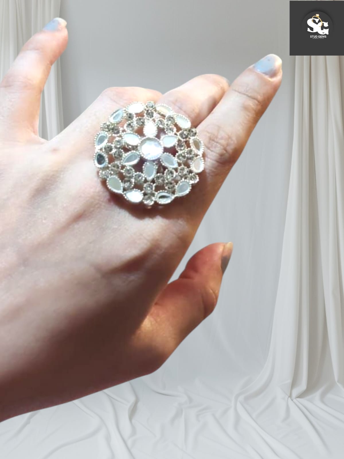 Elegant Silver Floral Statement Ring with Mirror Work – Stud Gems Collection