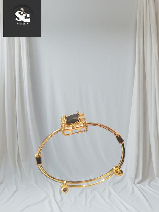 Gold-Plated Bracelet with Black Stone Centerpiece – Stud Gems Jewellery